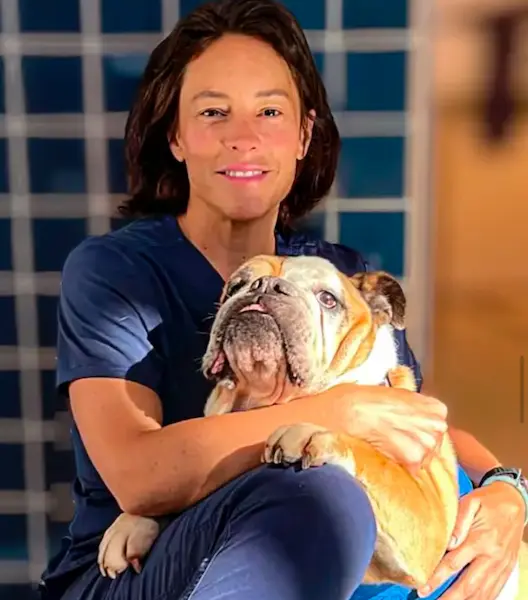 elena laynez vaterinaria